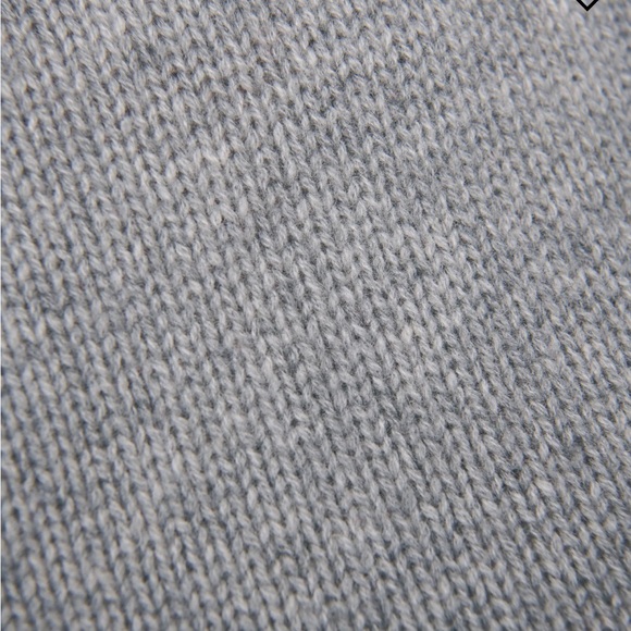 Reformation Garrett Turtleneck Cropped Cashmere Sweater in Husky Grey - Size M - Picture 7 of 10